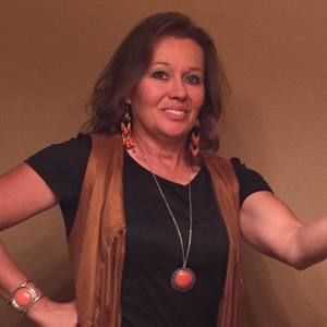 Meet your Posher, Deb